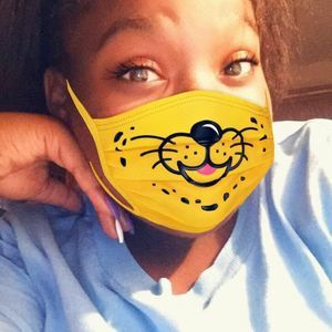 Meet your Posher, Laylay